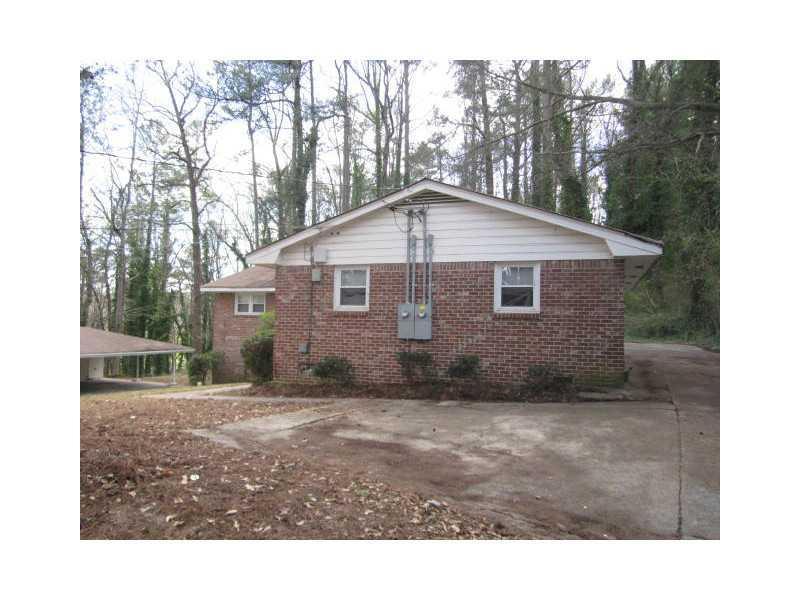 2885 White Oak Dr., Decatur, GA 30032
