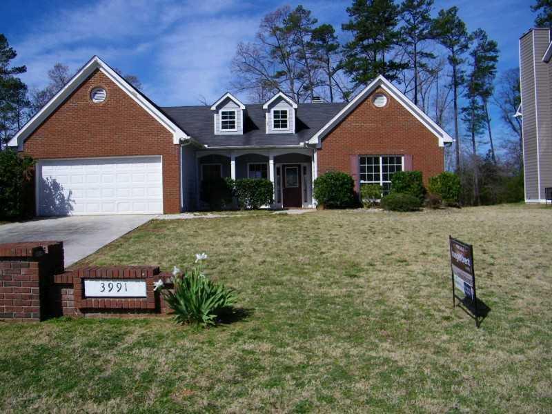 3991 River Mist Ct., Lithonia, GA 30038