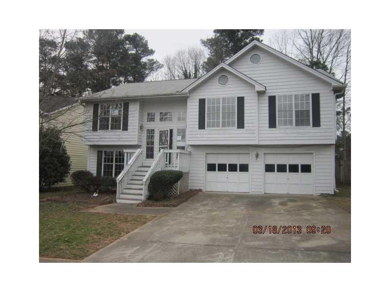 1050 Falling Water Ln., Norcross, GA 30093