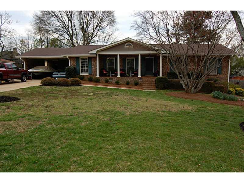 5126 Apollo Ln., Lilburn, GA 30047