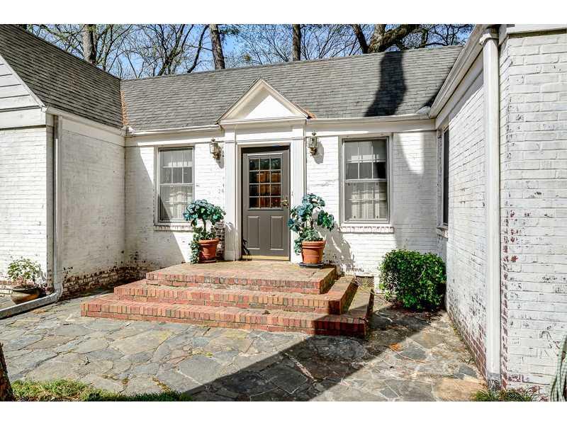 2304 Montview Dr., Atlanta, GA 30305