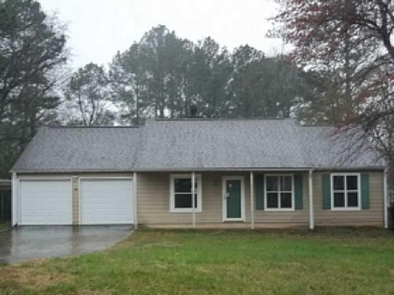 118 Apple Valley Dr., Woodstock, GA 30188