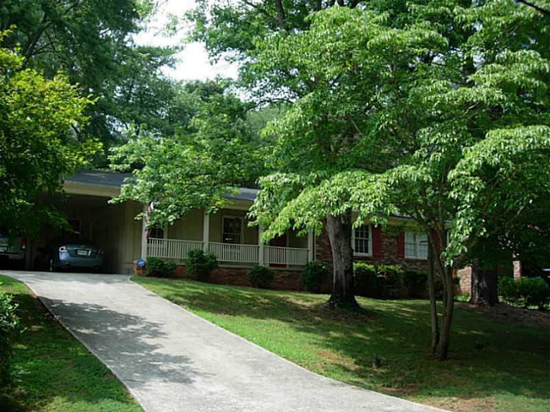 4226 Fawn Ln., Smyrna, GA 30082