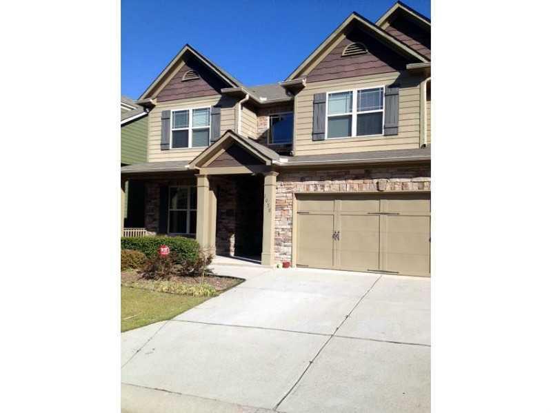 2058 Village Crest Dr., Atlanta, GA 30318