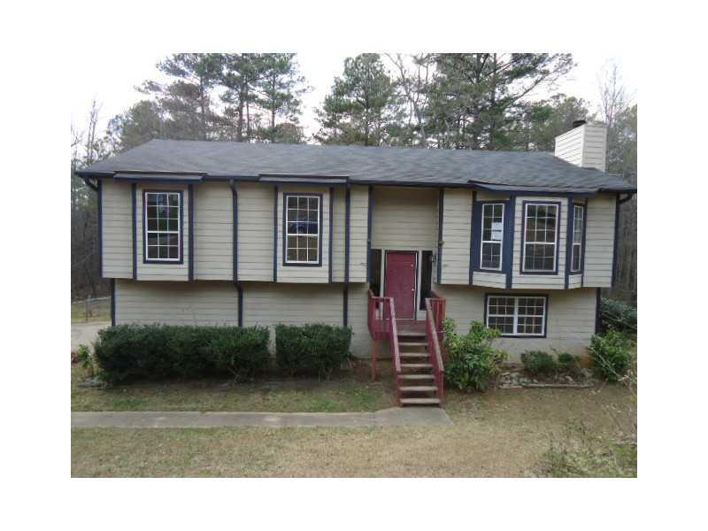 2955 Clearwater Dr., Douglasville, GA 30135