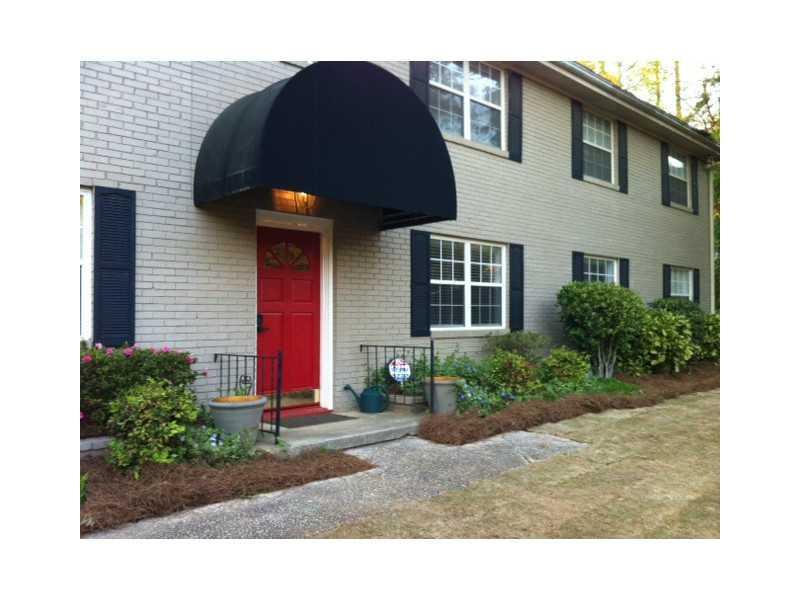 320 Lakemoore Dr. #6, Atlanta, GA 30342