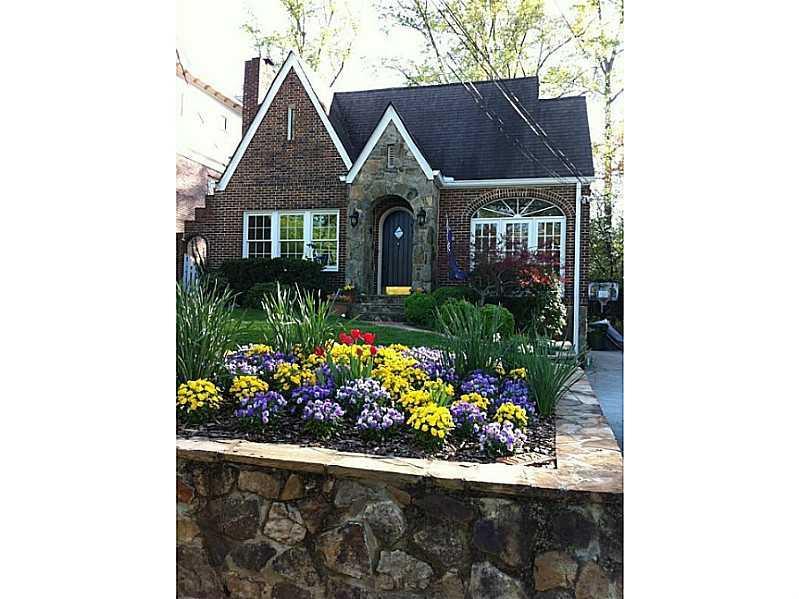 1127 University Dr., Atlanta, GA 30306