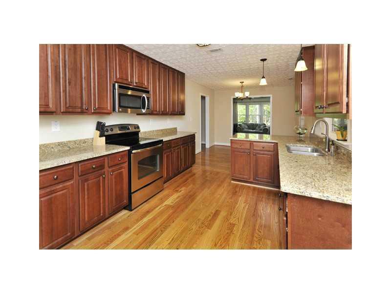 2298 Ava Pl., Decatur, GA 30033