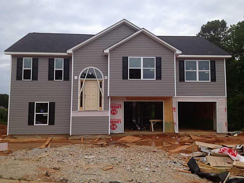 203 Cole Creek Dr., Dallas, GA 30157
