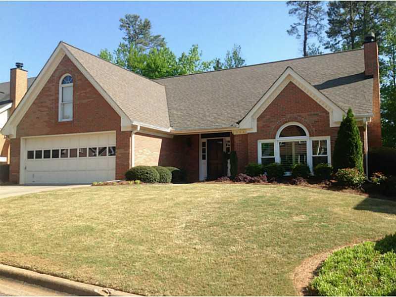 290 Shelli Ln., Roswell, GA 30075