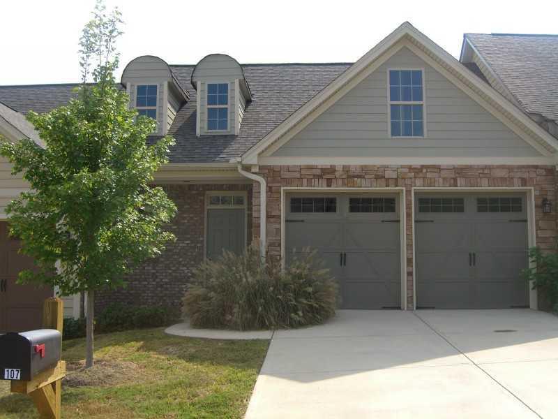 120 Stoney Brook Dr. #107, Dahlonega, GA 30533