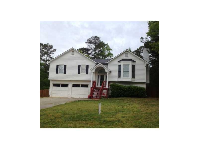 212 Silverthorne Dr., Douglasville, GA 30134