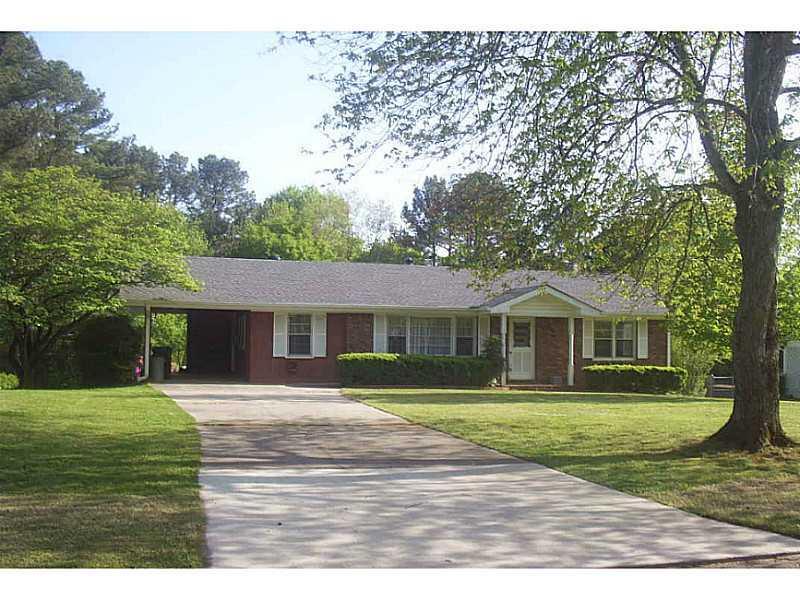 1209 Thomas Cir., Roswell, GA 30075