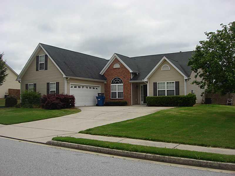 3937 Rock Hollow Dr., Loganville, GA 30052