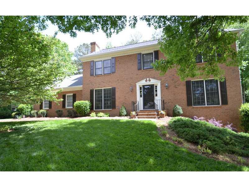 4349 Allenhurst Dr., Norcross, GA 30092