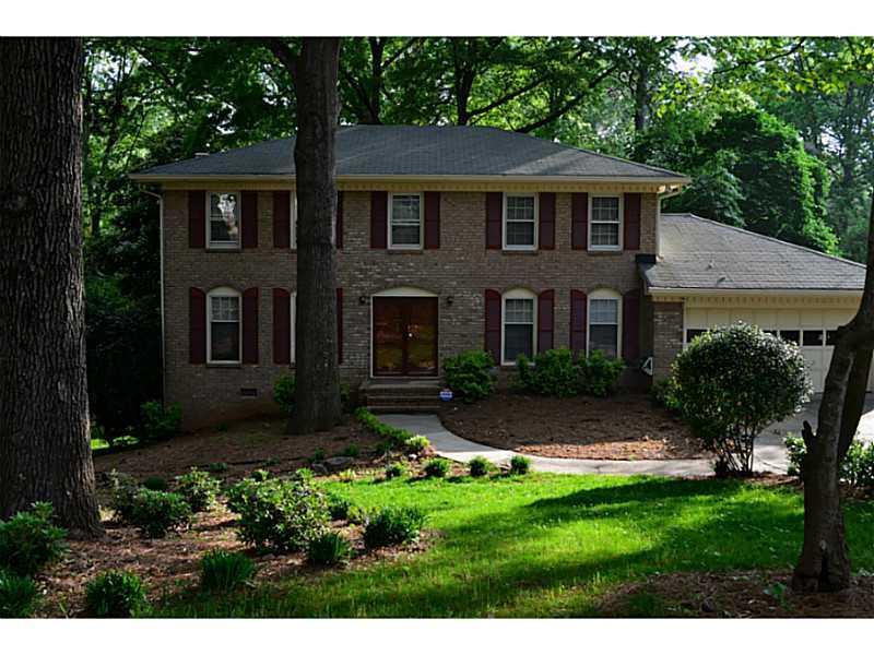 4048 Shady Cir., Lilburn, GA 30047