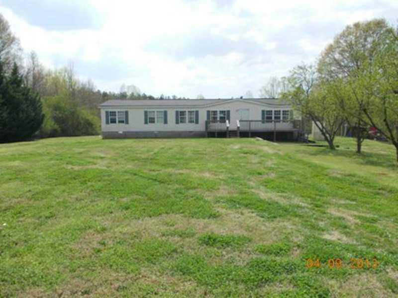 1163 Ervin Chambers Rd., Maysville, GA 30558