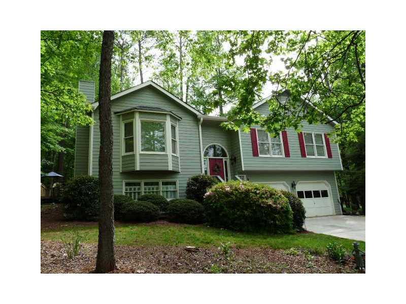 537 N Little Victoria Rd., Woodstock, GA 30189