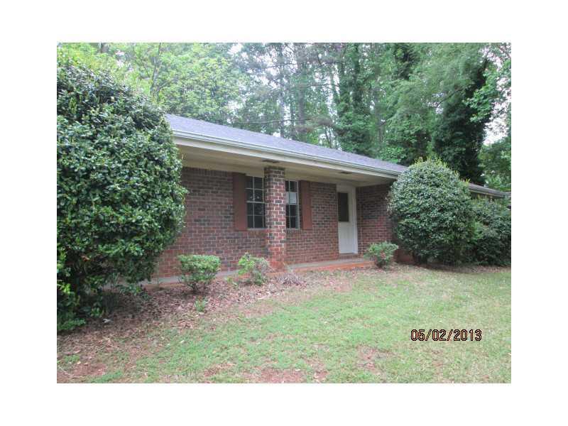 516 Dicks Ct., Lilburn, GA 30047