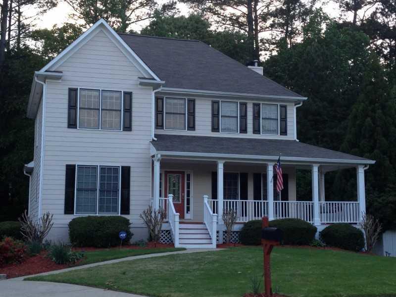 203 Dover Ct., Woodstock, GA 30188