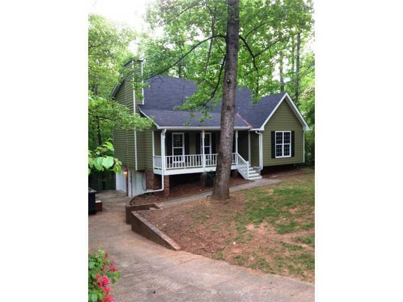 904 Pointe Cir., Woodstock, GA 30188