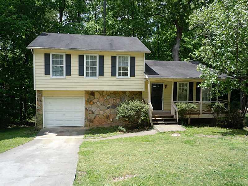 90 Jousters Ln., Lawrenceville, GA 30044