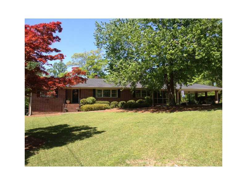 6441 Rose Cir., Douglasville, GA 30134