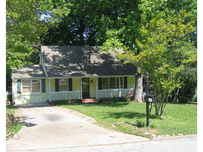 2464 Woodridge Dr., North Decatur, GA 30033