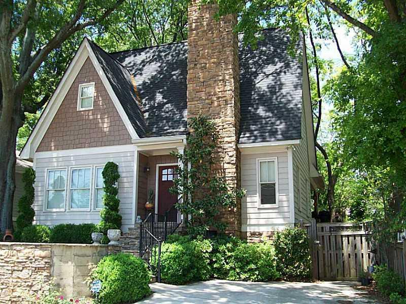 1289 Cambridge Ave., East Point, GA 30344