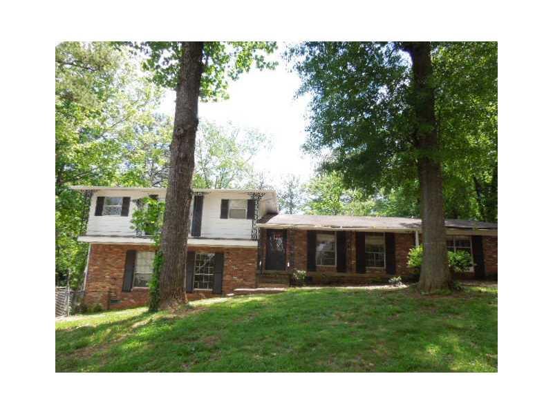 2393 Peachwood Cir., Atlanta, GA 30345
