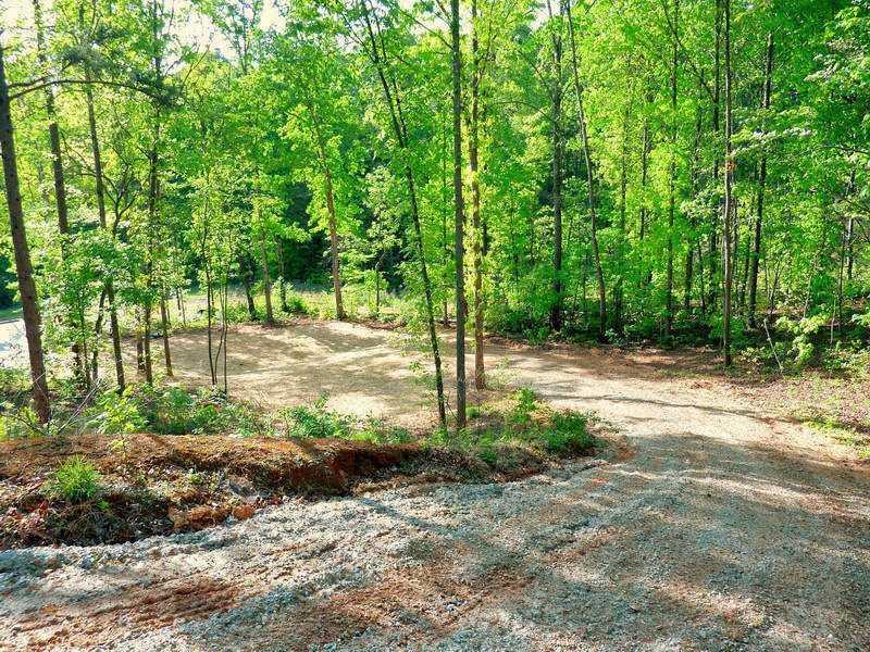 3810 Clubhouse Pl., Gainesville, GA 30501