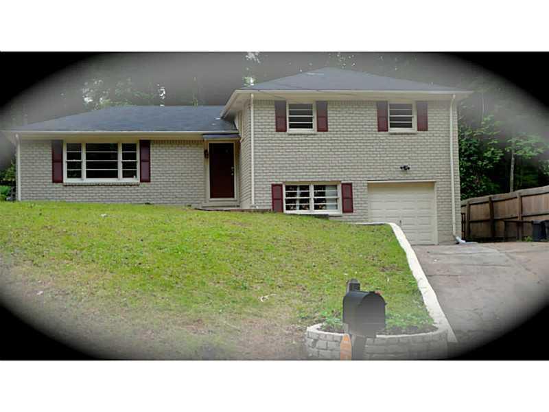 2787 Rollingwood Ln., Atlanta, GA 30316