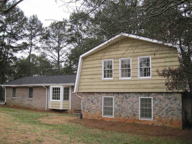 3957 Yellow Pine Dr., Lilburn, GA 30047