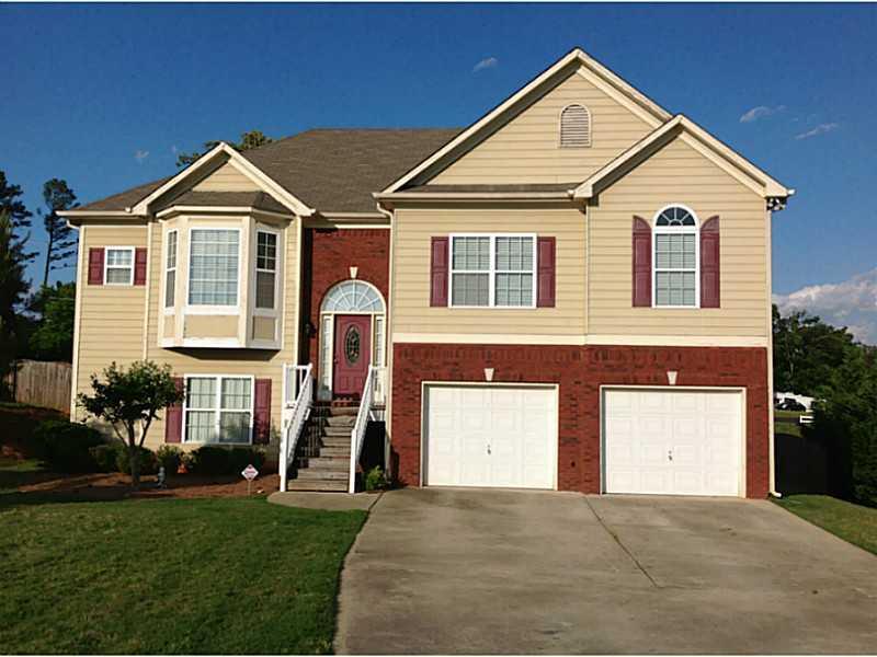 94 Cohran Lake Ct., Douglasville, GA 30134