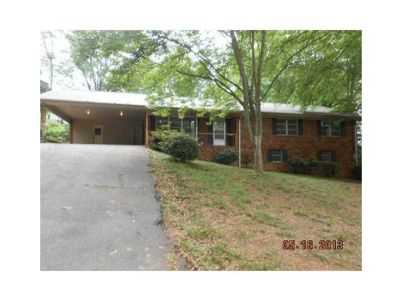 214 Hillcrest Dr., Calhoun, GA 30701