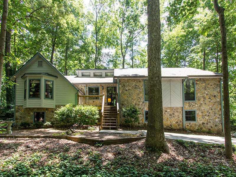 3758 Ashwood Dr., Smyrna, GA 30080