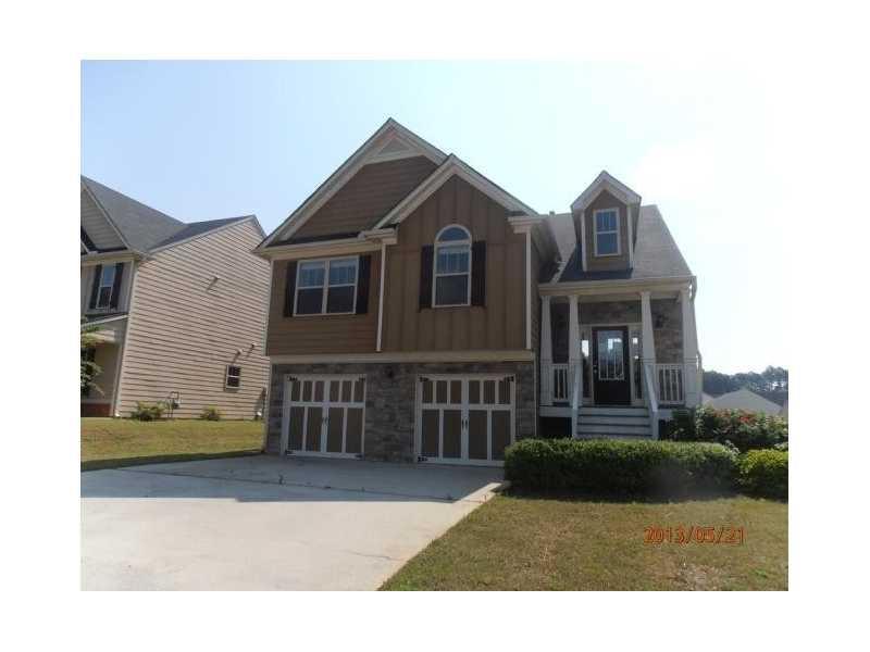 1066 Mcduffie Cir., Douglasville, GA 30134