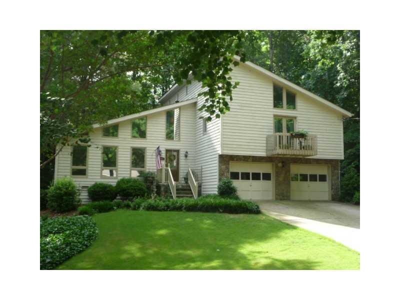 2050 Bushy Run, Roswell, GA 30075