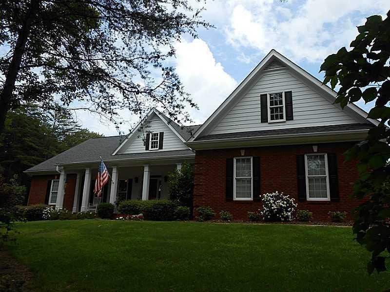 185 Windy Ridge Dr., Dawsonville, GA 30534