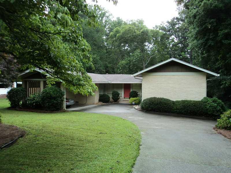 2028 Desmond Dr., Decatur, GA 30033