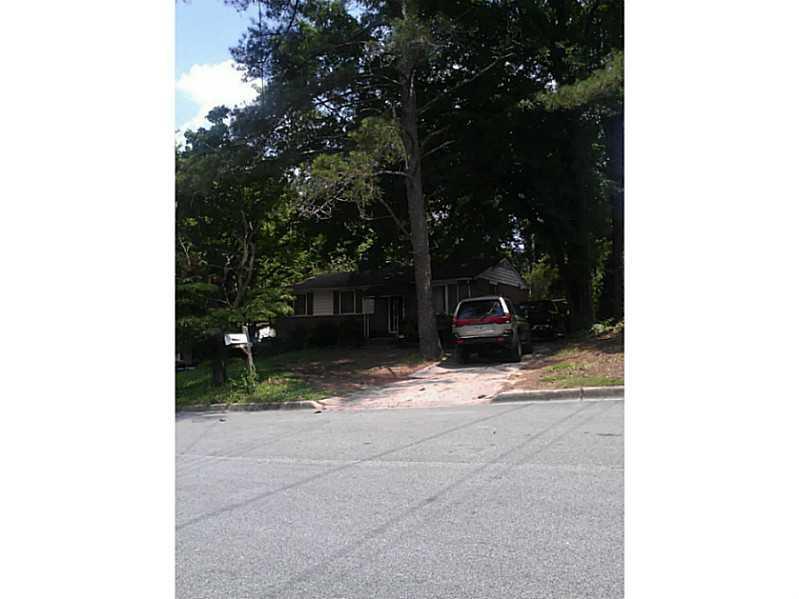 861 Bonneville Ter., Atlanta, GA 30331