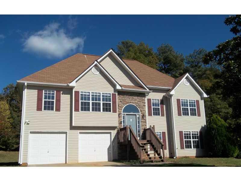 306 Mountberry Ct., Loganville, GA 30052