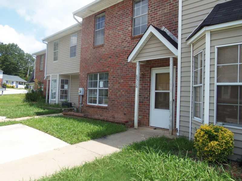 8516 Westchester Dr., Douglasville, GA 30134