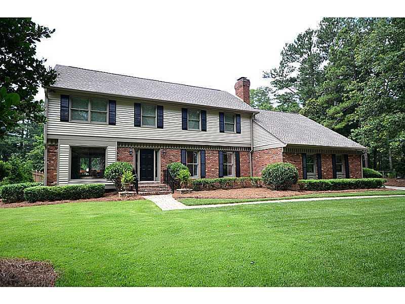 220 Waverly Hall Dr., Roswell, GA 30067