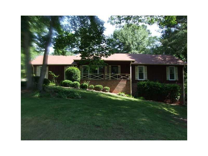 1295 Land O Lakes Dr., Roswell, GA 30075