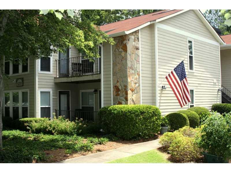 4210 Lake Pointe Circle, Roswell, GA 30075