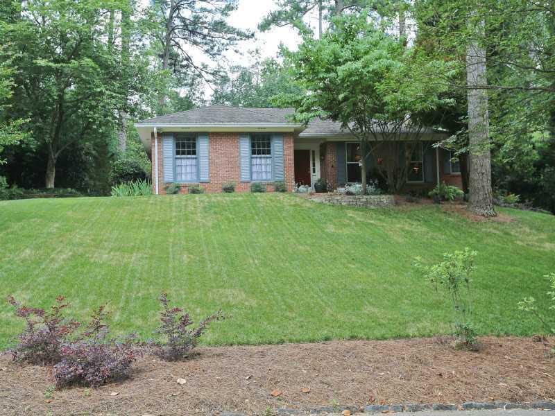 373 Lakemoore Dr., Atlanta, GA 30342