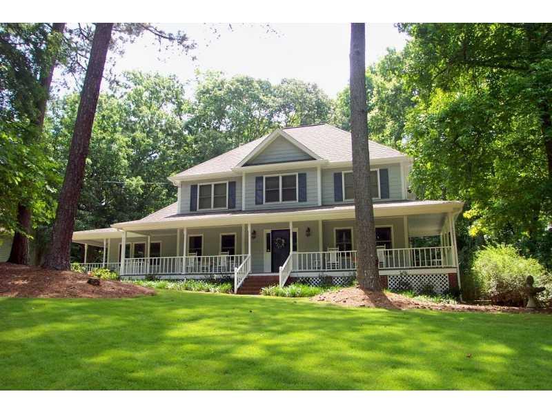 3564 Rock Falls Dr., Snellville, GA 30039