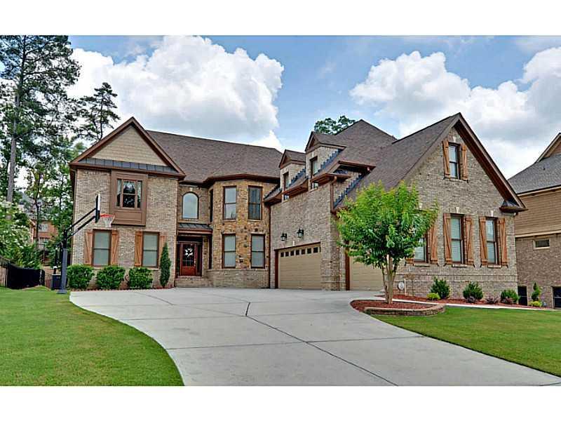 585 Settles Brook Ct., Suwanee, GA 30024