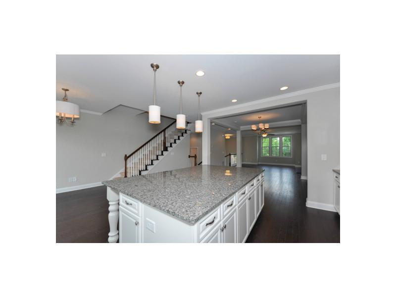 7601 Lowery Oak Dr., Roswell, GA 30075